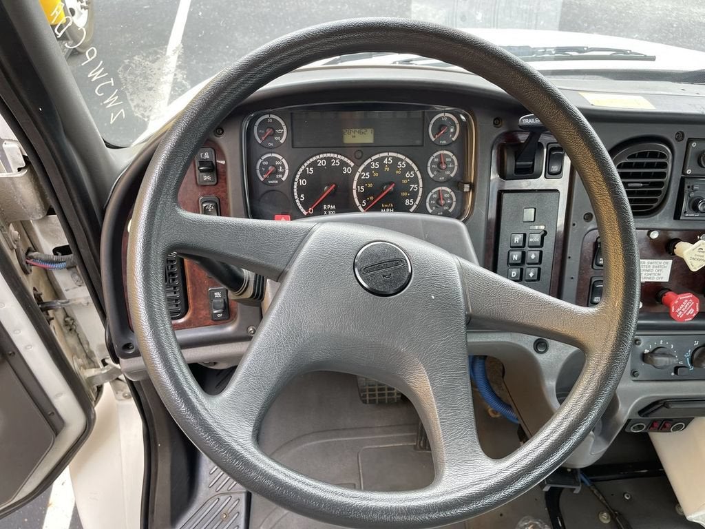 2007 FRT M2106S NA