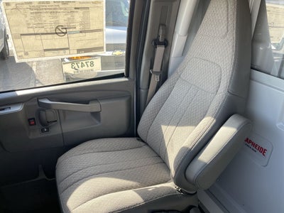 2025 Chevrolet Express Cutaway 3500 1WT