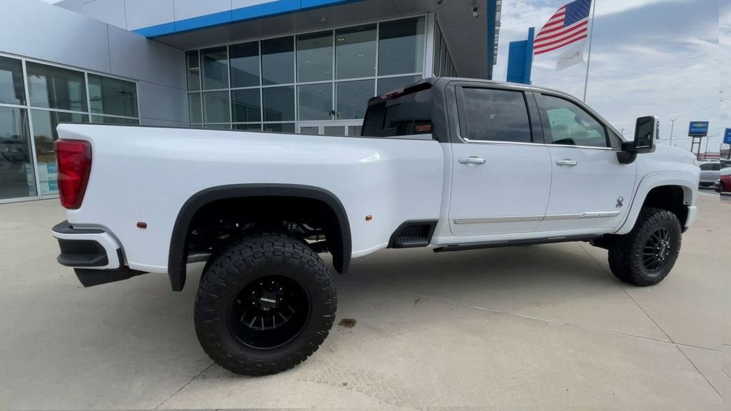 2026 Chevrolet Silverado 3500 HD High Country DRW