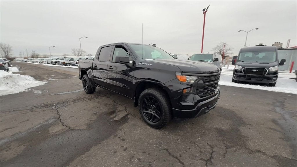 2022 Chevrolet Silverado 1500 Custom