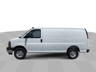 2025 Chevrolet Express Cargo WT