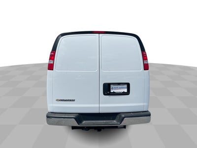 2025 Chevrolet Express Cargo WT
