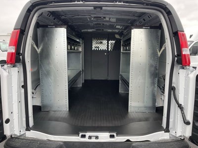 2025 Chevrolet Express Cargo WT