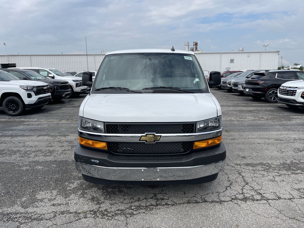 2025 Chevrolet Express Cargo WT