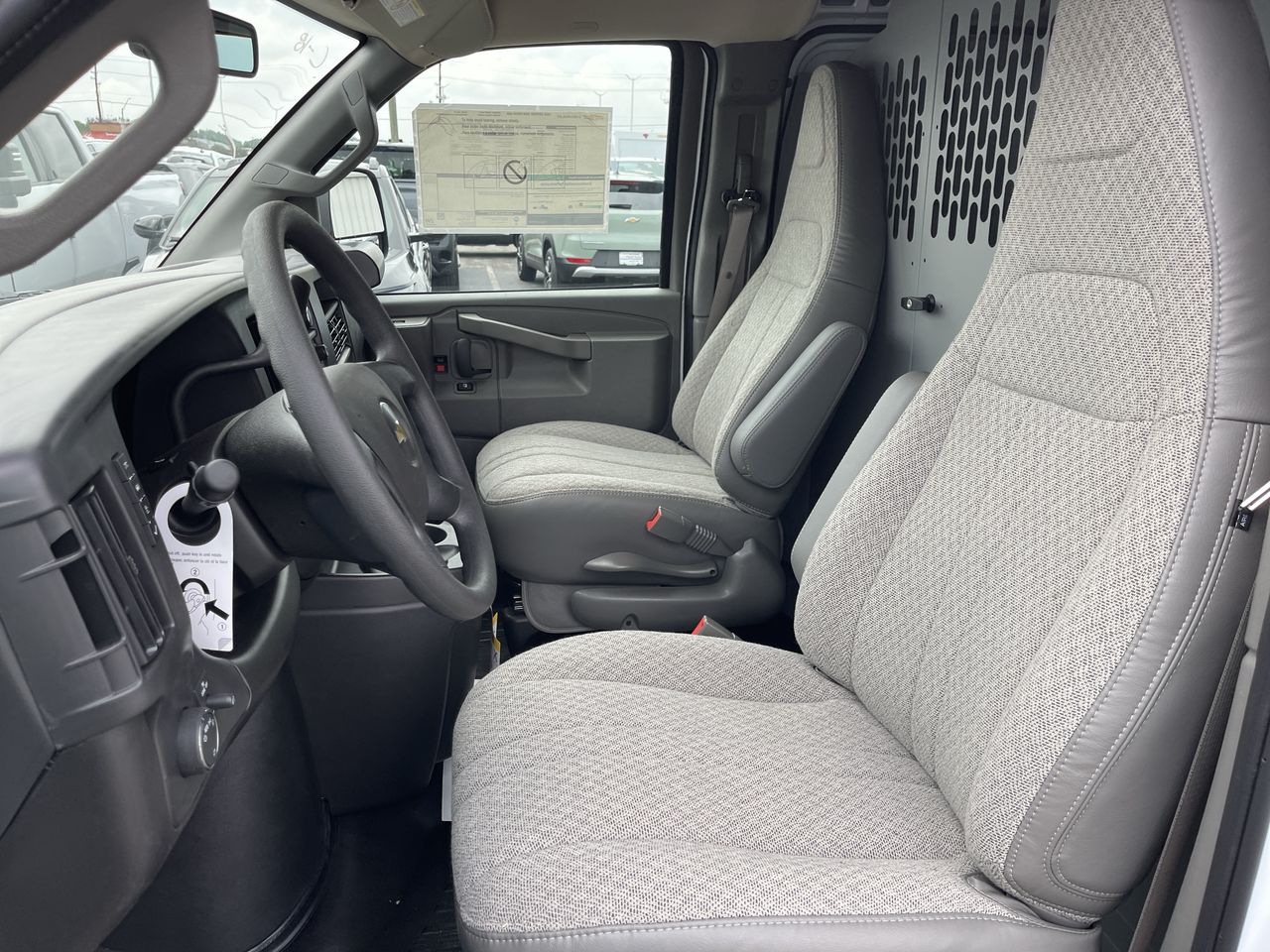 2025 Chevrolet Express Cargo WT