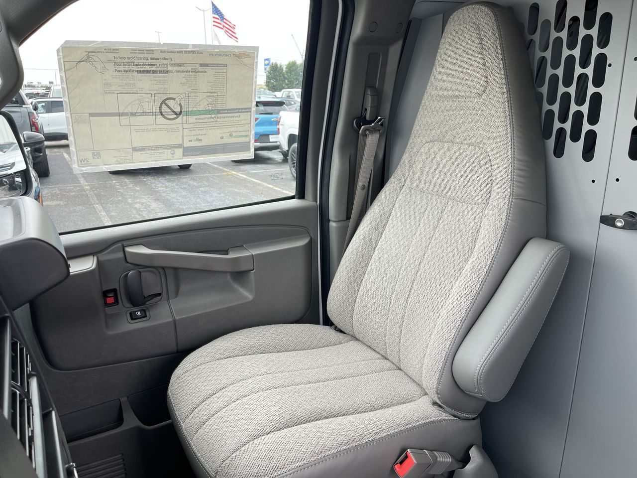 2025 Chevrolet Express Cargo WT