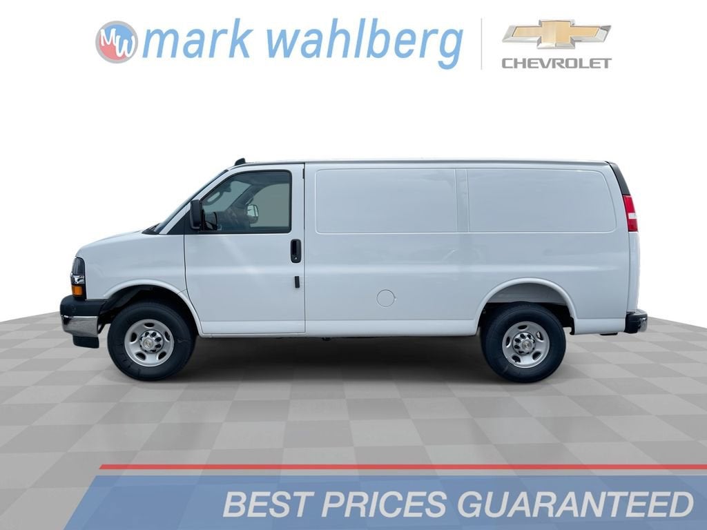 2025 Chevrolet Express Cargo WT