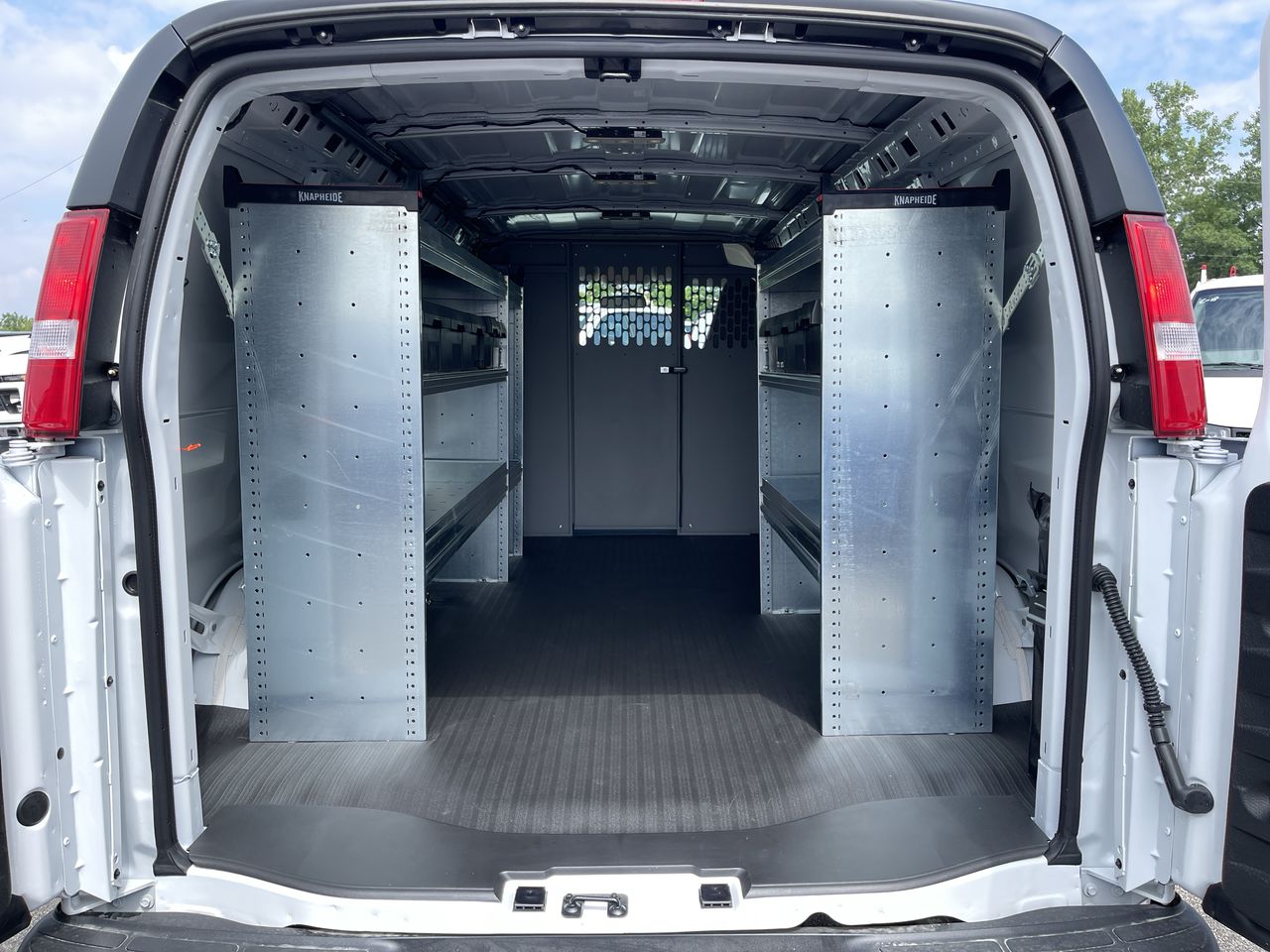 2025 Chevrolet Express Cargo WT