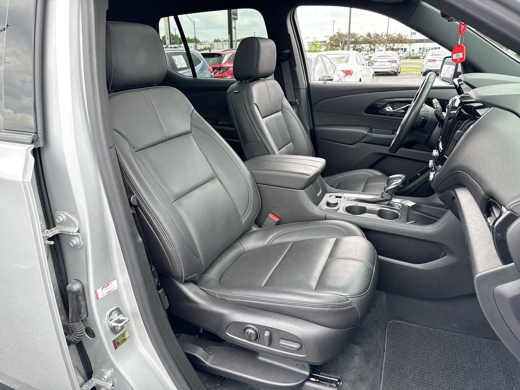 2022 Chevrolet Traverse RS