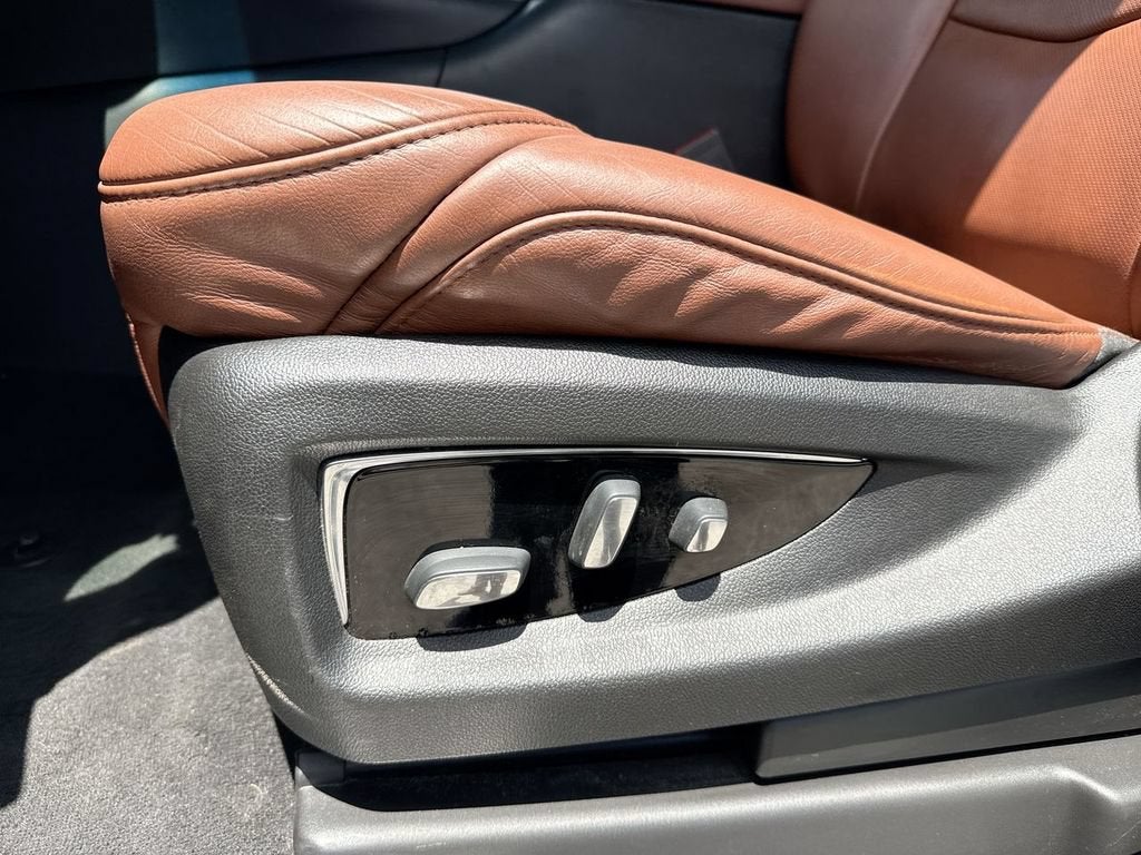 2018 Cadillac Escalade Luxury