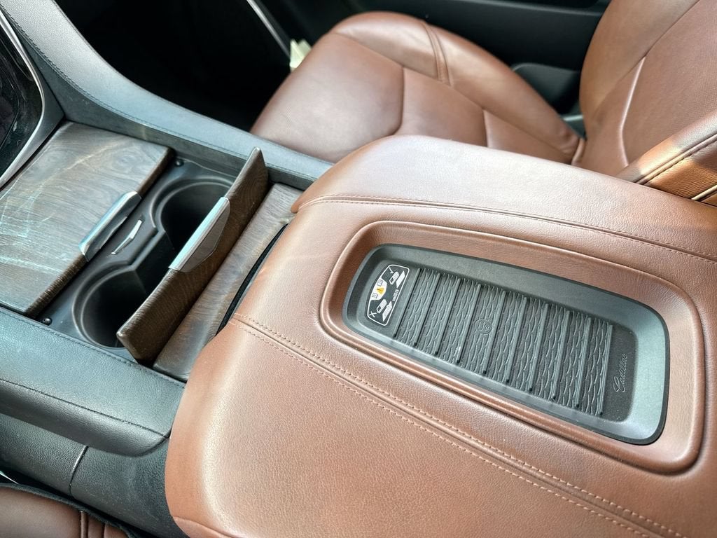 2018 Cadillac Escalade Luxury