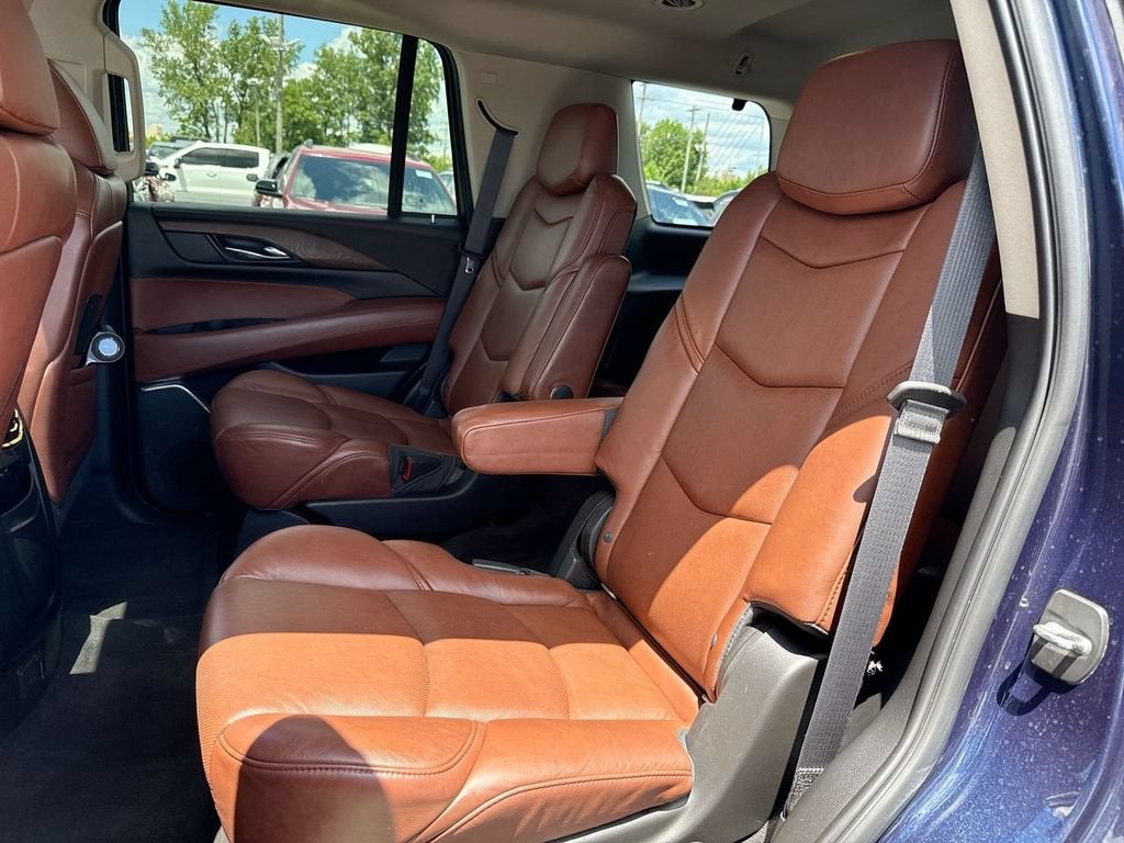 2018 Cadillac Escalade Luxury