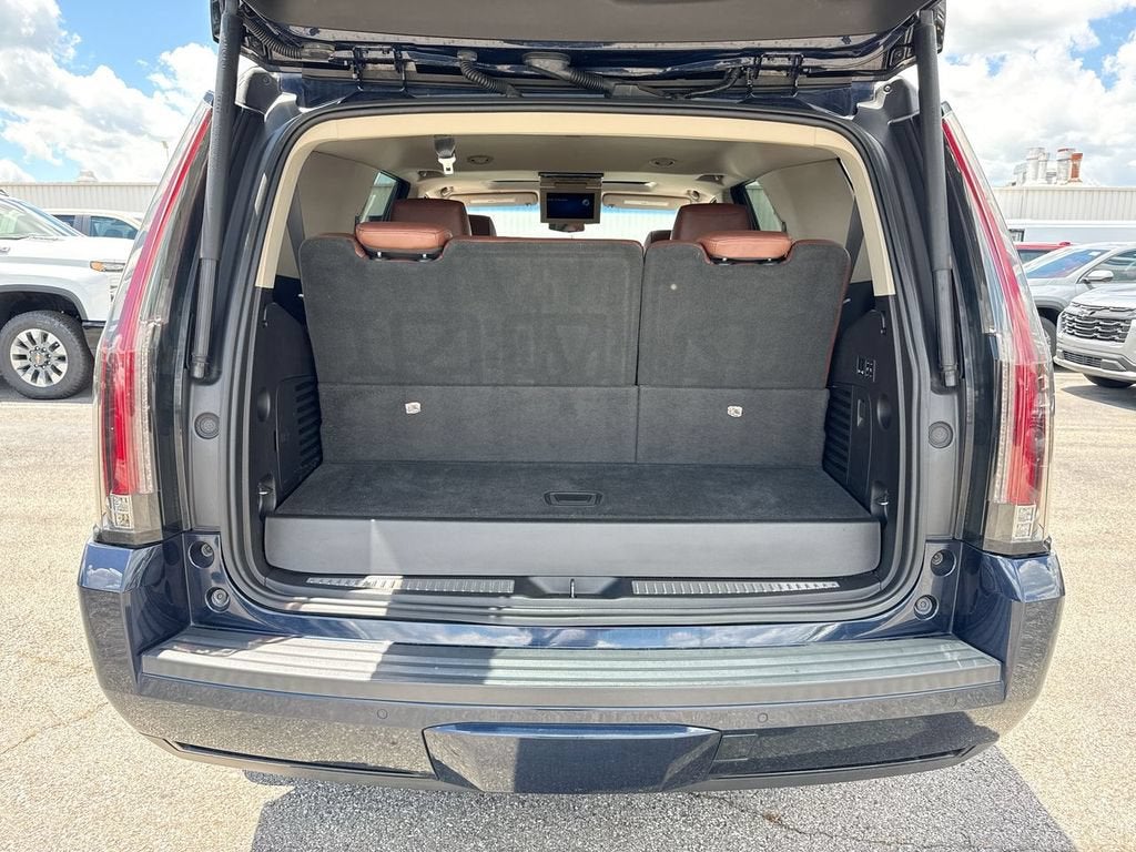 2018 Cadillac Escalade Luxury