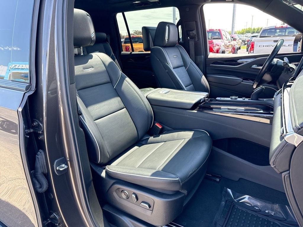 2021 Cadillac Escalade ESV Sport