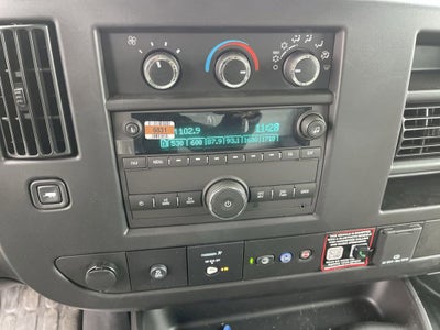 2025 Chevrolet Express Cutaway 3500 1WT