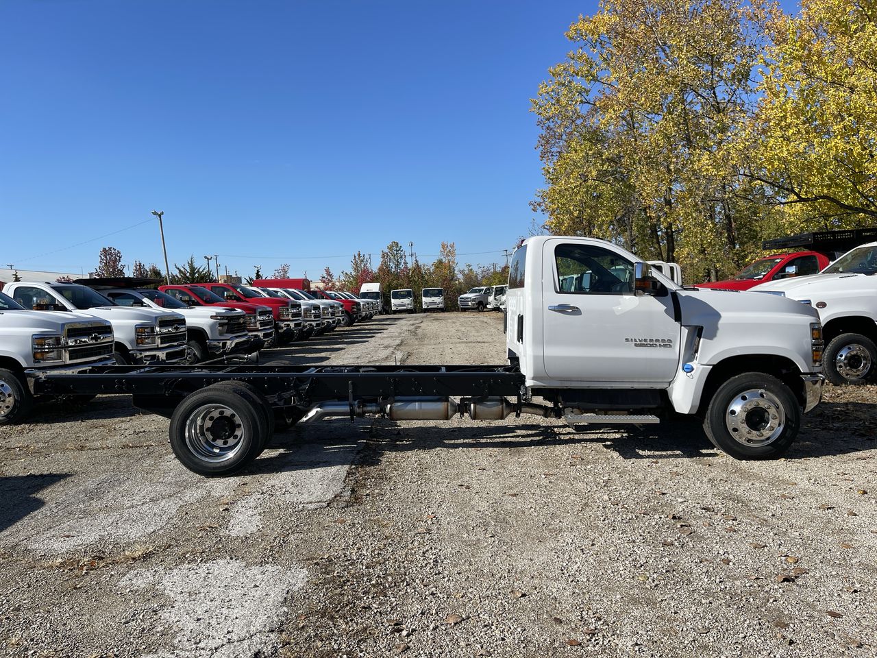 2024 Chevrolet Silverado 5500 HD Work Truck