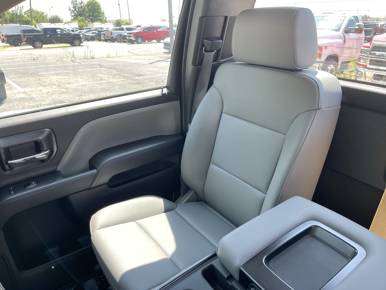 2024 Chevrolet Silverado 6500 HD Work Truck