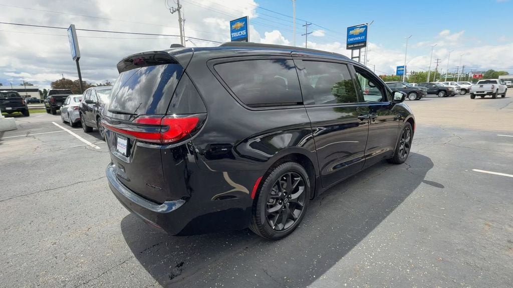 2025 Chrysler Pacifica Limited