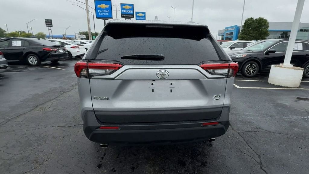 2025 Toyota RAV4 XLE