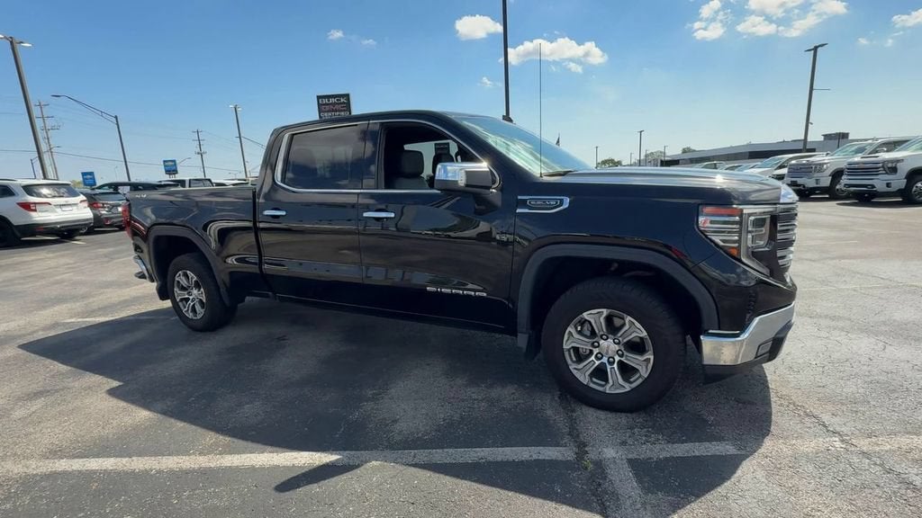 2022 GMC Sierra 1500 SLT