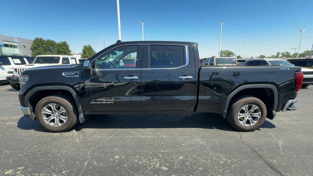 2022 GMC Sierra 1500 SLT
