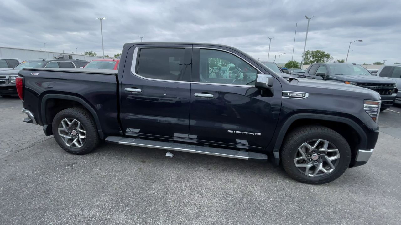 2023 GMC Sierra 1500 SLT