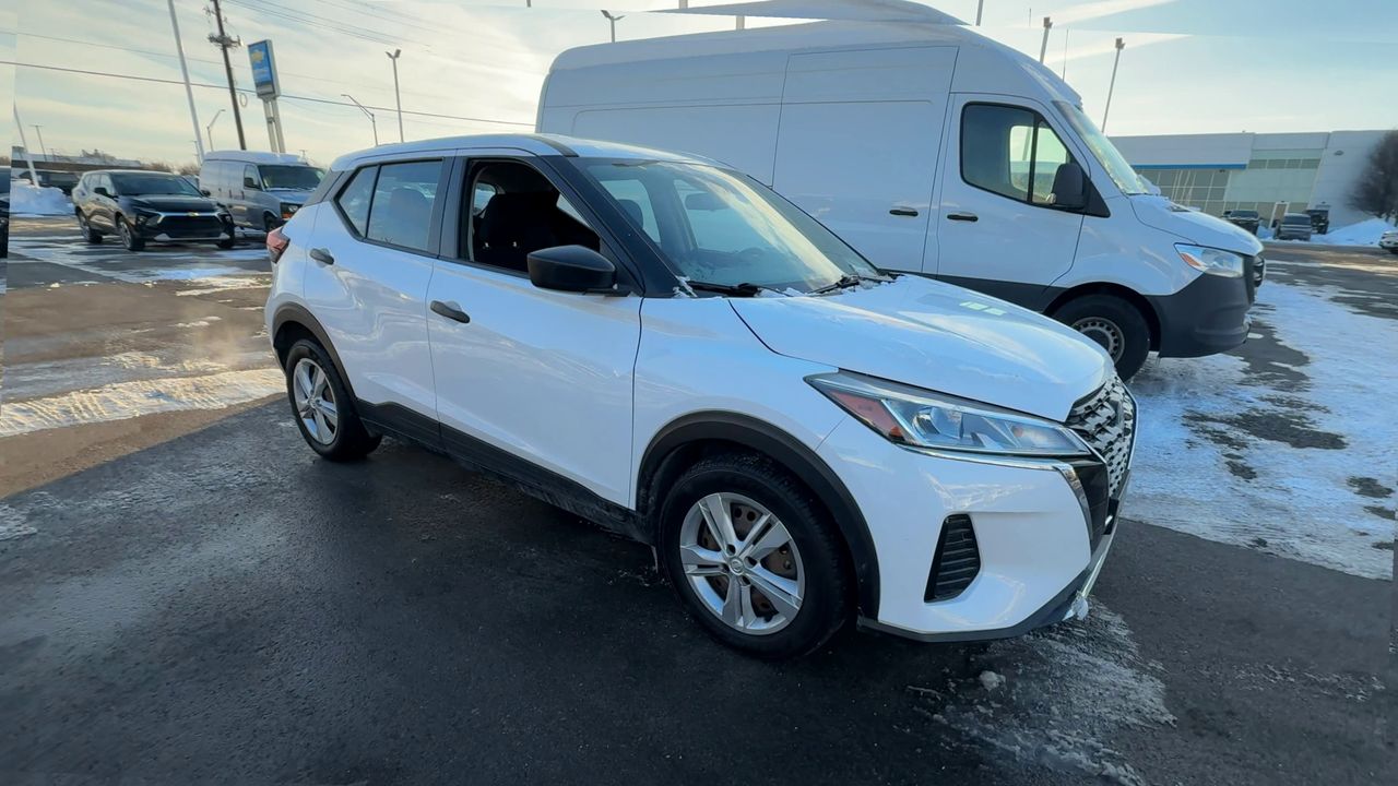 2023 Nissan Kicks S