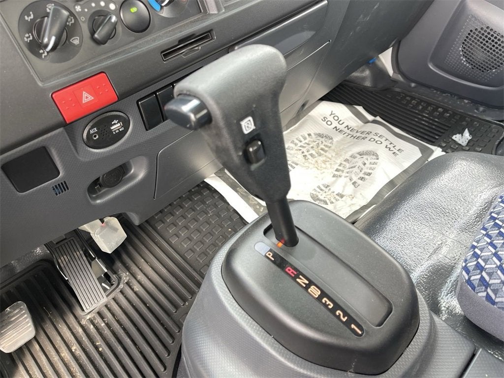 2024 Chevrolet Low Cab Forward 5500 XG 5500