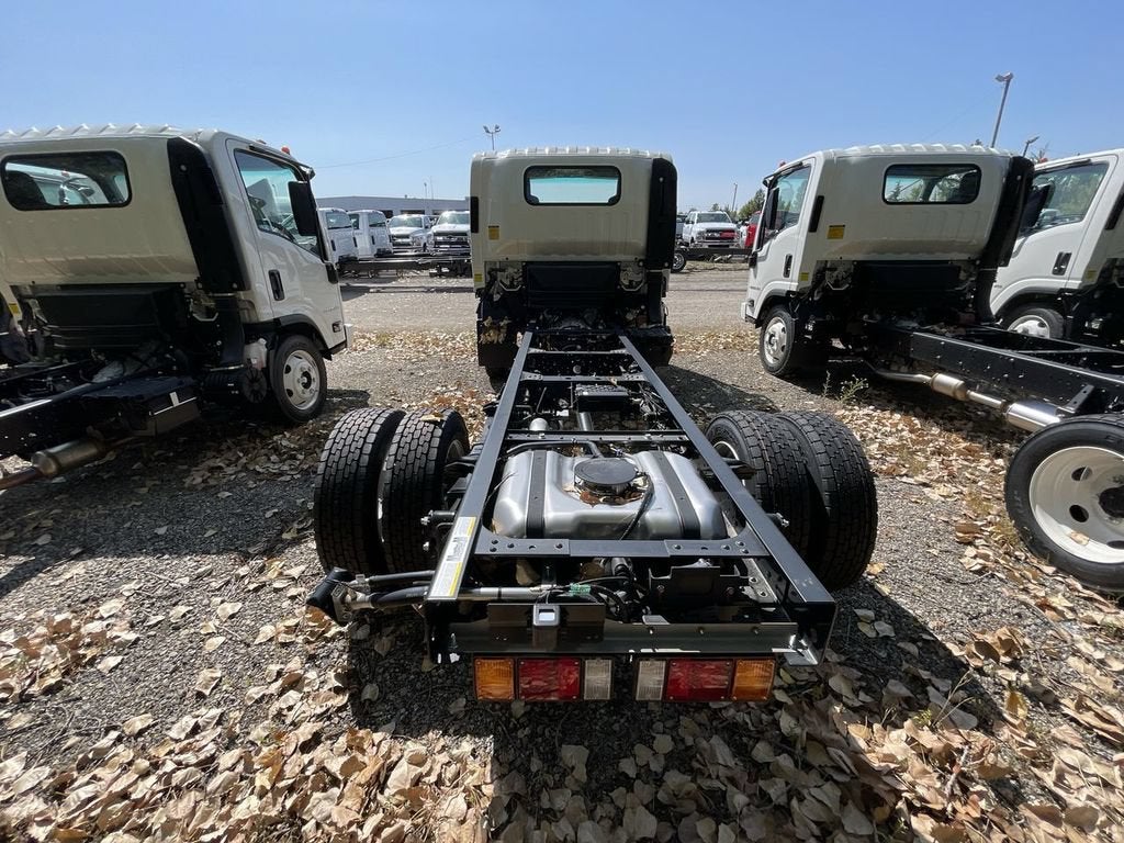 2024 Chevrolet Low Cab Forward 5500 XG 5500