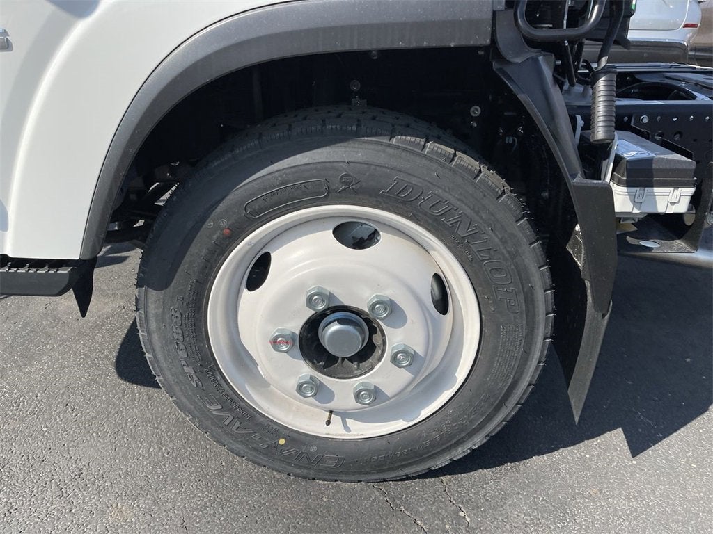 2024 Chevrolet Low Cab Forward 5500 XG 5500