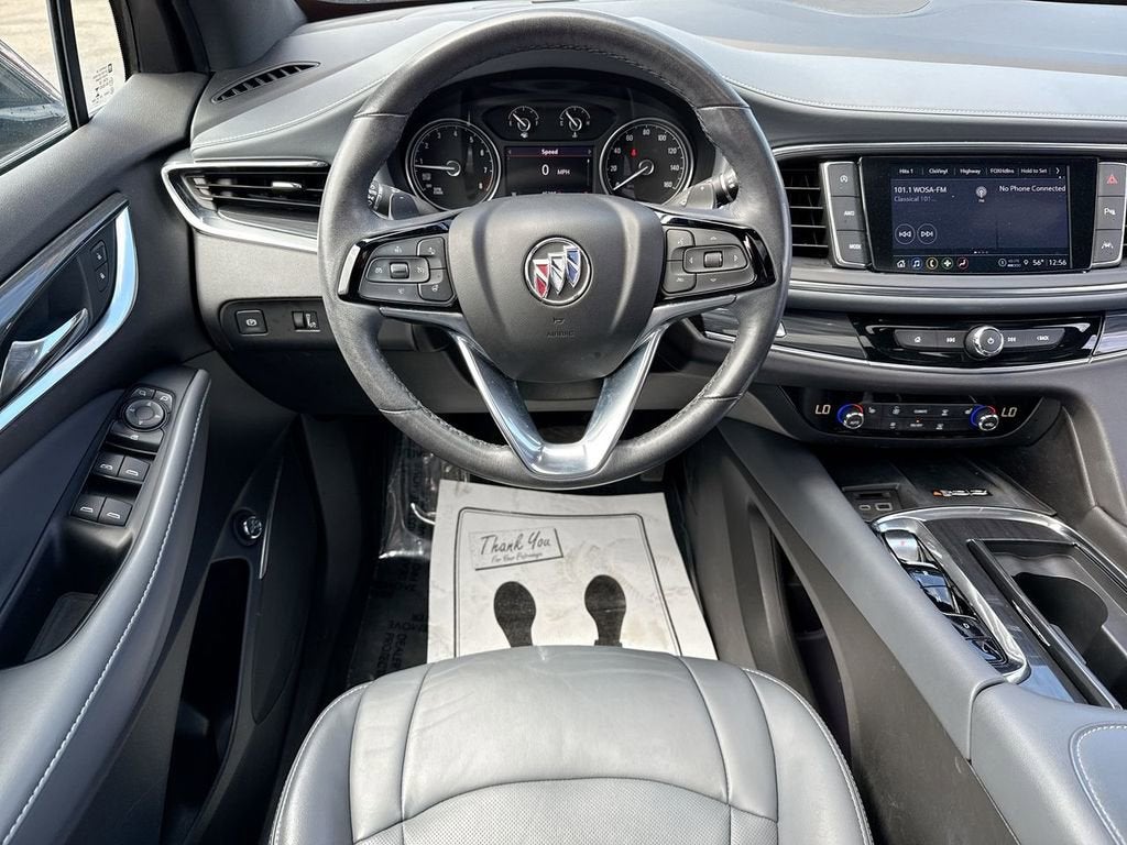 2023 Buick Enclave Essence