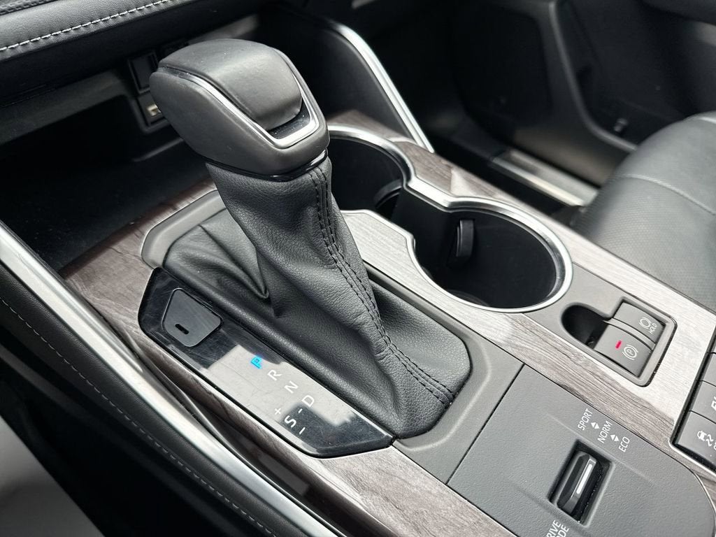 2021 Toyota Highlander Hybrid Platinum