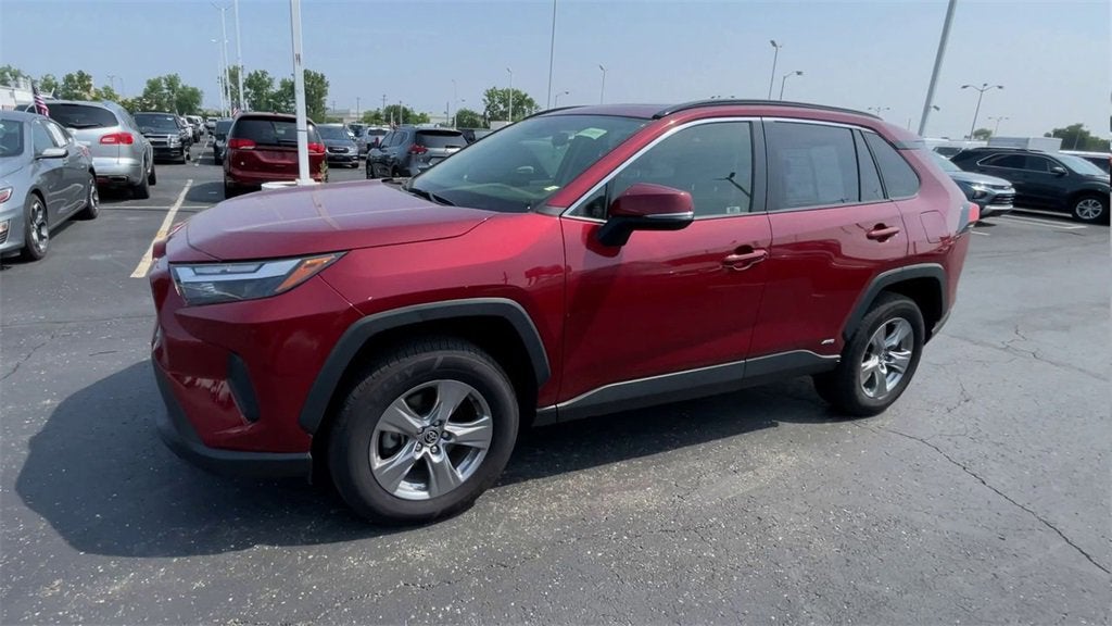 2022 Toyota RAV4 Hybrid XLE