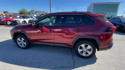 2022 Toyota RAV4 Hybrid XLE