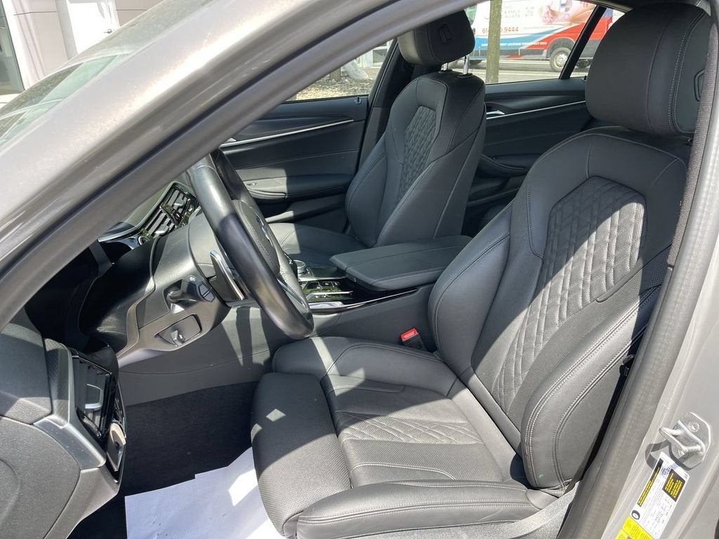 2022 BMW 5 Series 530e xDrive
