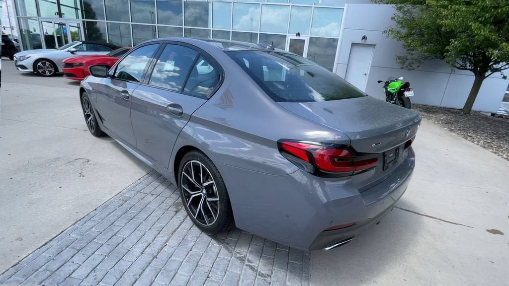 2022 BMW 5 Series 530e xDrive