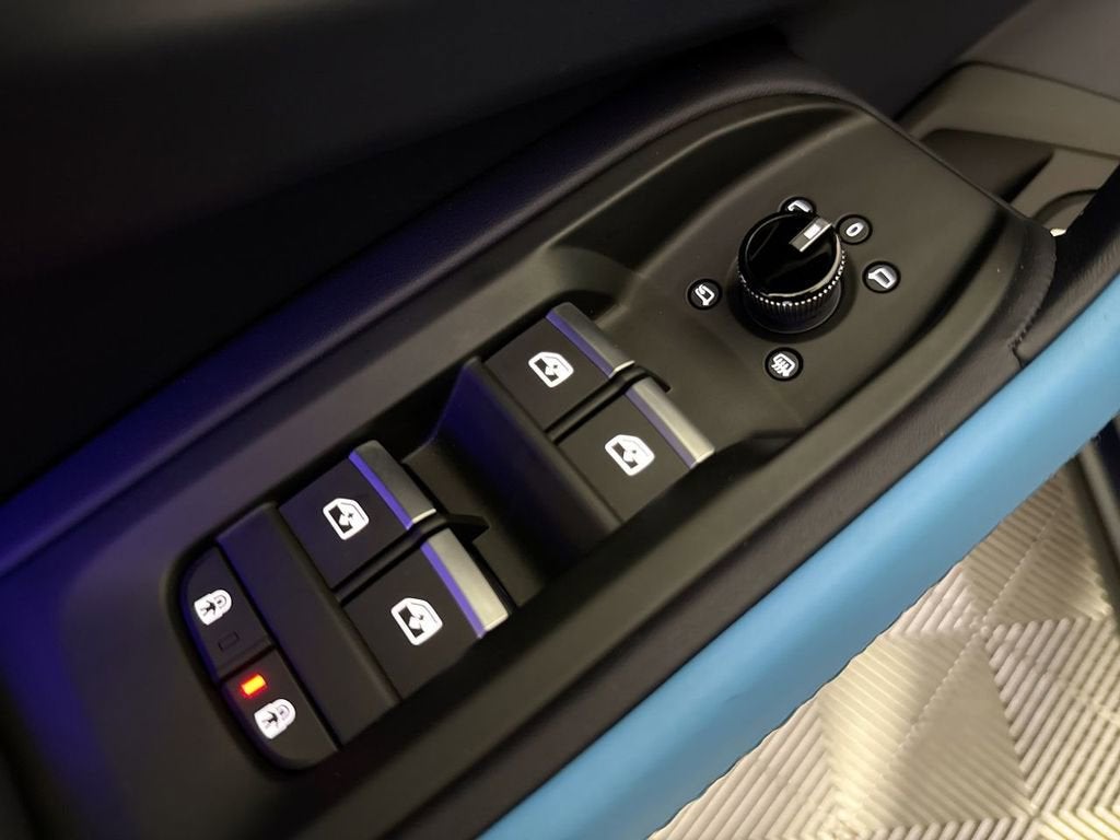 2025 Lamborghini Urus SE