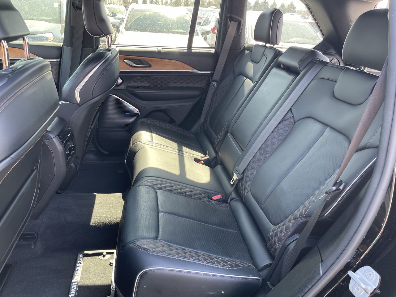 2022 Jeep Grand Cherokee Summit