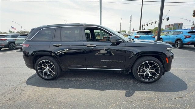2022 Jeep Grand Cherokee Summit