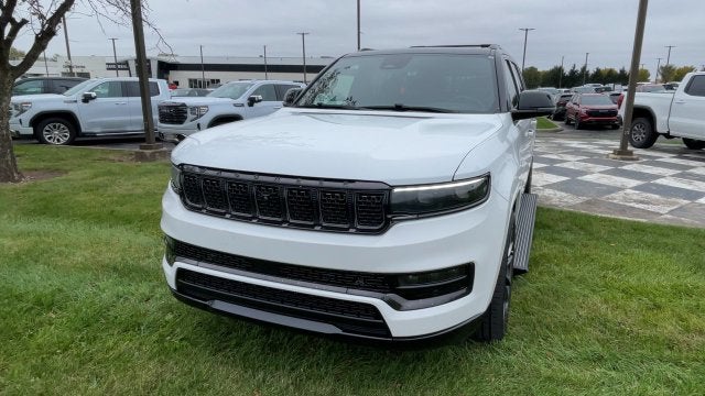 2024 Jeep Grand Wagoneer L Series III Obsidian 4x4