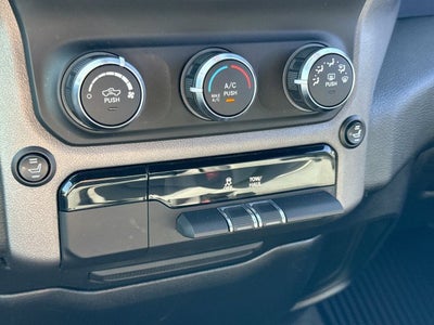 2021 RAM 1500 Big Horn Crew Cab 4x4 5'7" Box