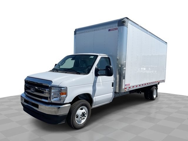 2026 Ford E-Series Cutaway E-450 DRW 158" WB