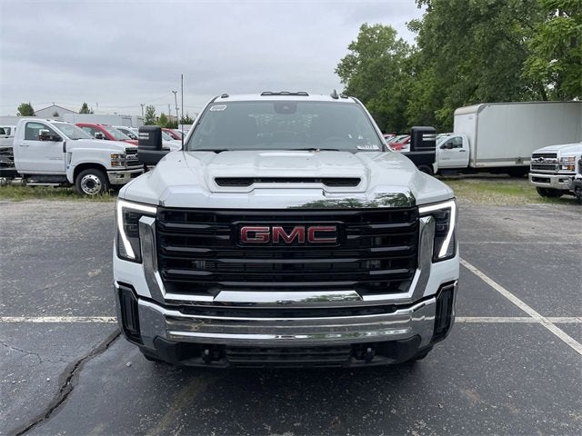 2025 GMC Sierra 3500 HD Chassis Cab Pro