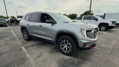 2024 GMC Acadia AT4