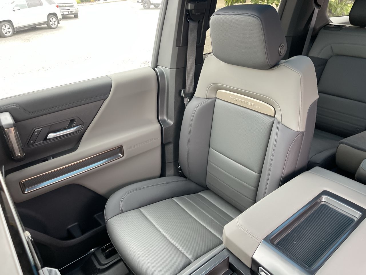 2025 GMC HUMMER EV SUV 2X