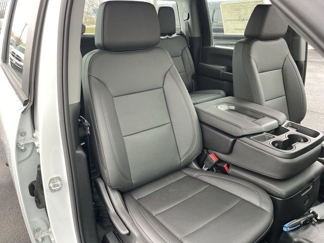 2025 GMC Sierra 2500 HD Pro