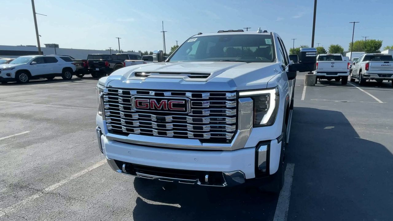 2025 GMC Sierra 2500 HD Denali