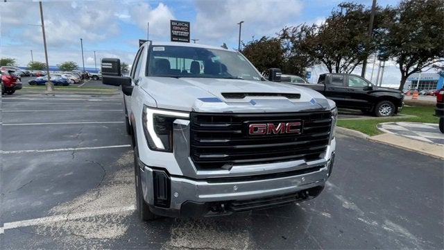 2025 GMC Sierra 3500 HD Pro