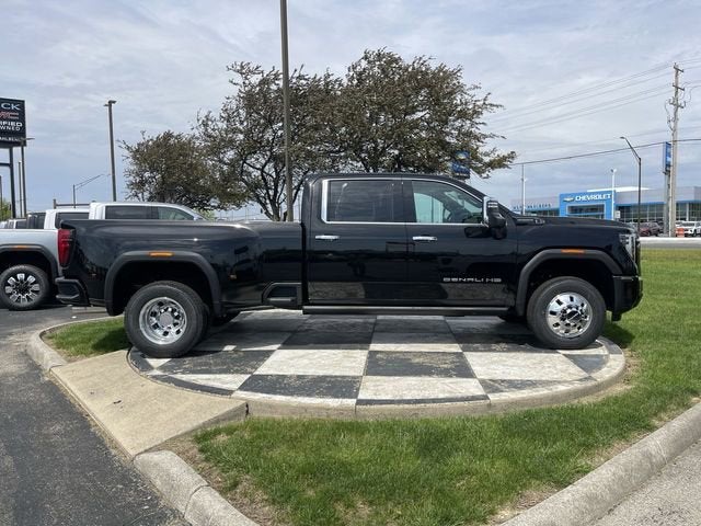 2026 GMC Sierra 3500 HD Denali Ultimate DRW