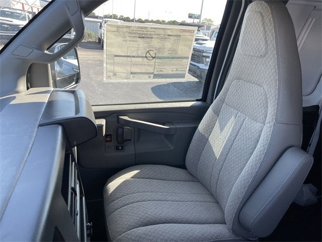 2025 GMC Savana Cargo 2500 Work Van